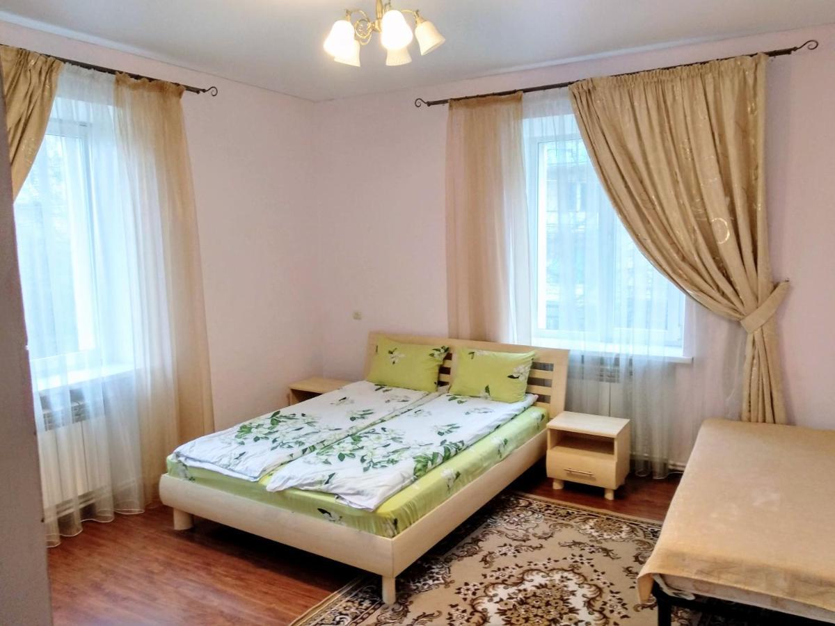 Двокімнатна Квартира В Ценрі Міста На Ерусалимці Поруч З Фонтаном Рошен Vinnycja Esterno foto